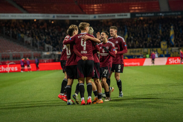 1. FC Nürnberg FCN Linksverteidiger Danilo Soares Berkay Yilmaz