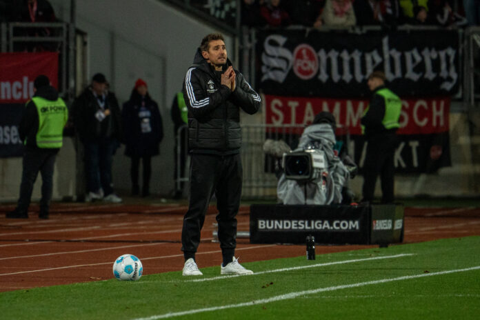 1. FC Nürnberg FCN News CLUBFOKUS Klose Chatzialexiou Pressing