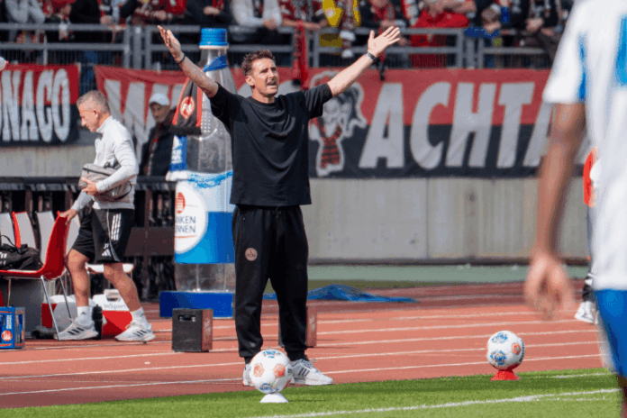 1. FC Nürnberg FCN News Holstein Kiel Klose Taktik CLUBFOKUS 1. FC Nürnberg FCN News Holstein Kiel Klose Taktik CLUBFOKUS