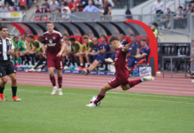 FCN-Leihspieler überzeugt auf Nürnberger Problemposition: „Sehr hohes Niveau“ 1. FC Nürnberg FCN News Analyse Florian Flick Jannik Hofmann